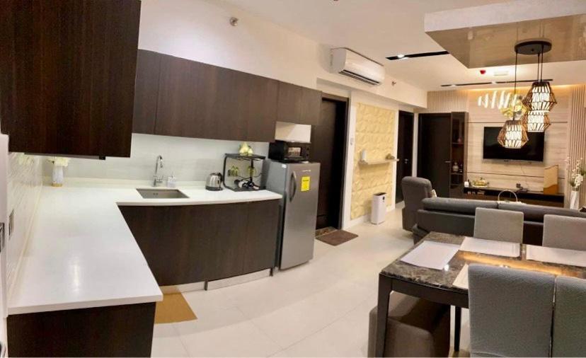 Aeon Towers Executive Suite 2Br 18Th Floor Davao City Dış mekan fotoğraf